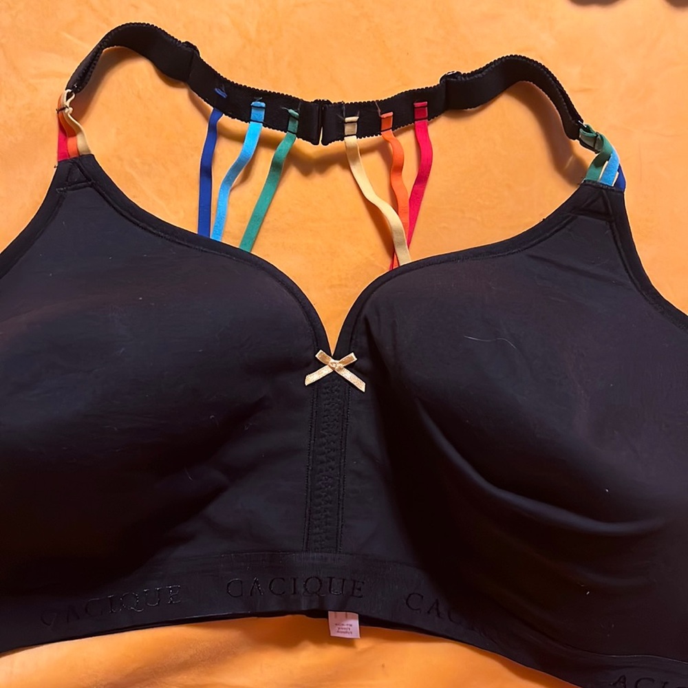 Lane Bryant Lightly lined no wire full coverage bra 44DDD blk w/ color straps
